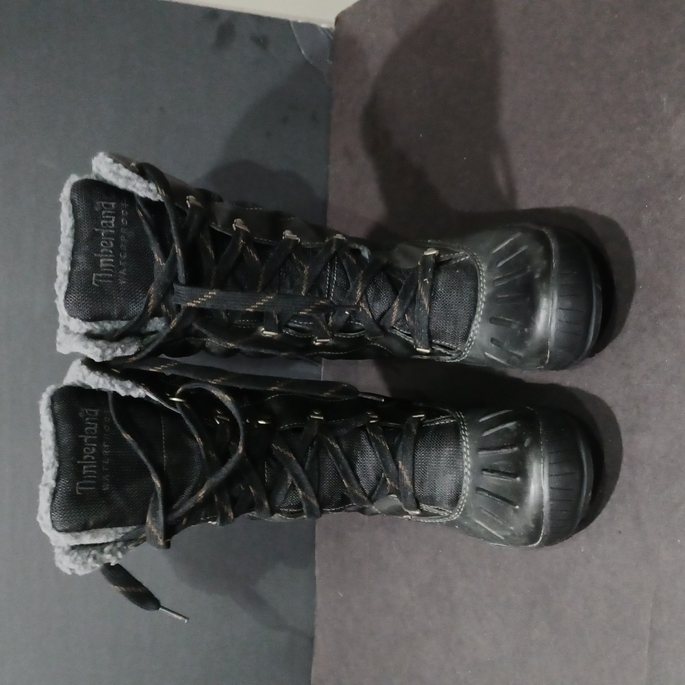 Timberland Waterproof Boots Earthkeepers  Women's Sz 7.5 PRE-OWNED
